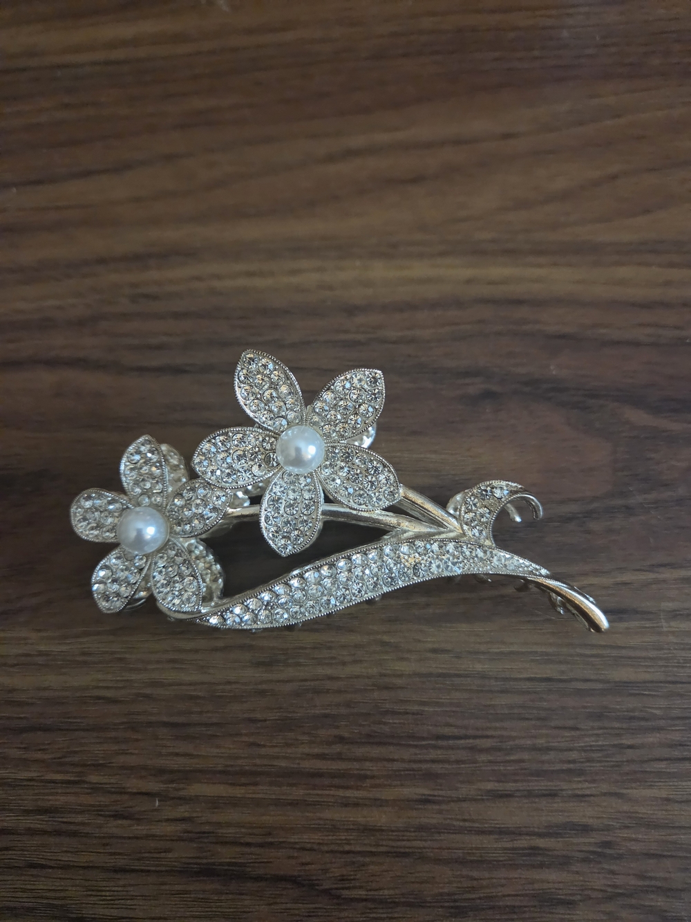 Rhinestone Pearl Floral Brooch - Silver-Tone